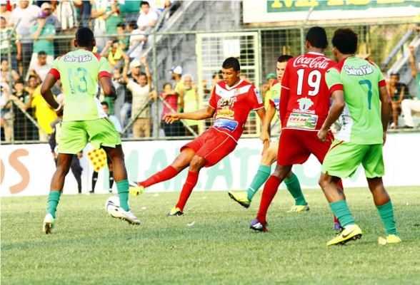 Marathón se salva del descenso y clasifica a la liguilla